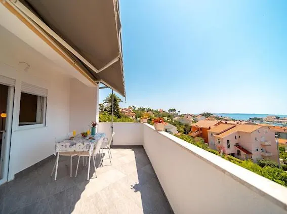 Laganini Apartman Rab Rab Town